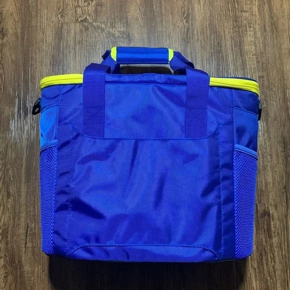 Los Angeles Rams NFL 28 Can Tailgate Tote cooler Insulated Bag NWT